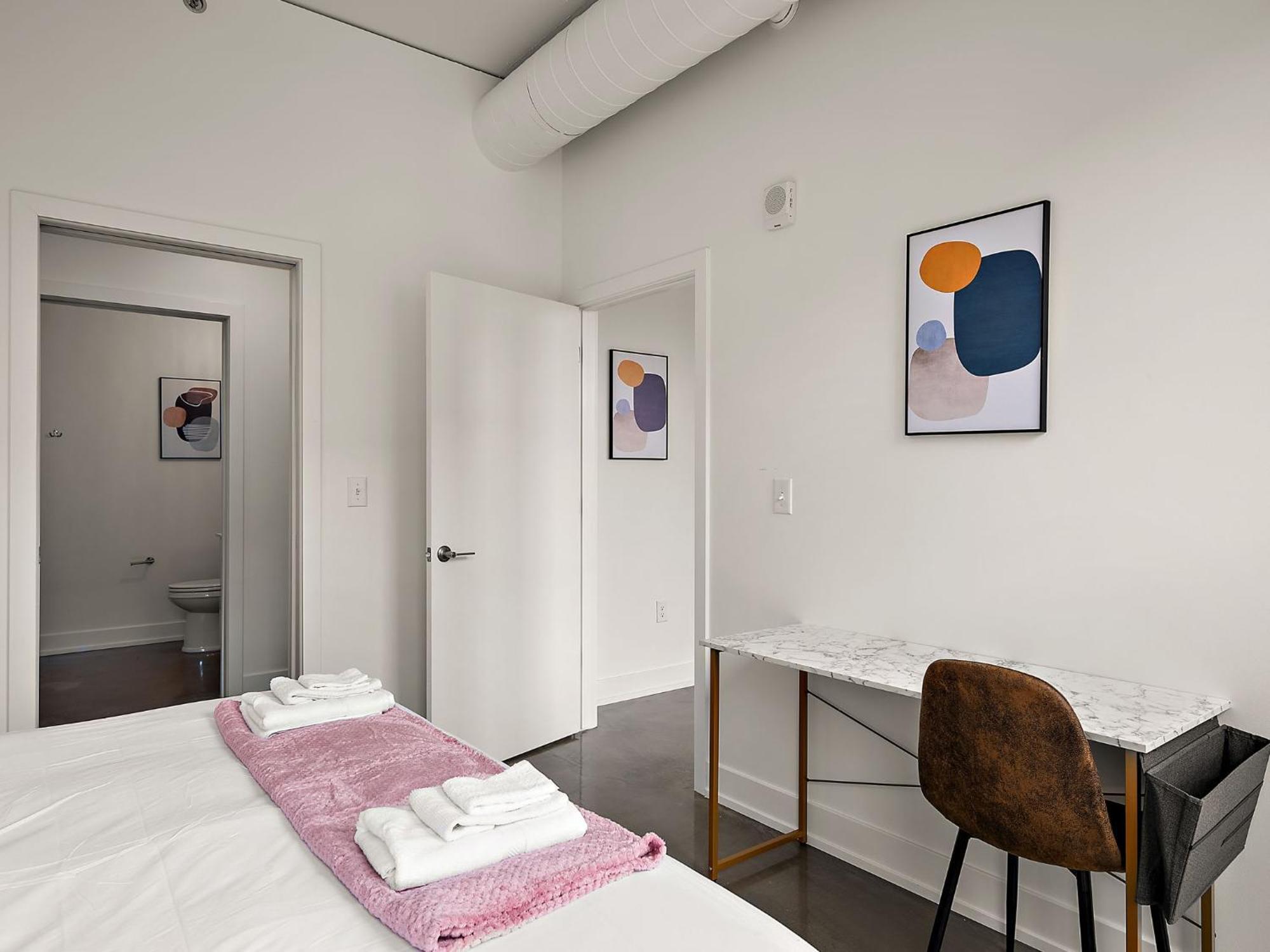 Two Cozysuites Nlg W Pool Bowling Alley Sauna #14 & 15