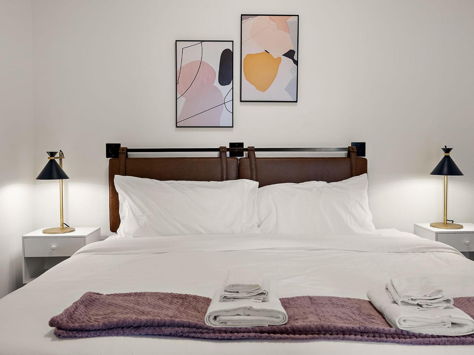 Two Cozysuites Nlg W Pool Bowling Alley Sauna #14 & 15 * Minneapolis